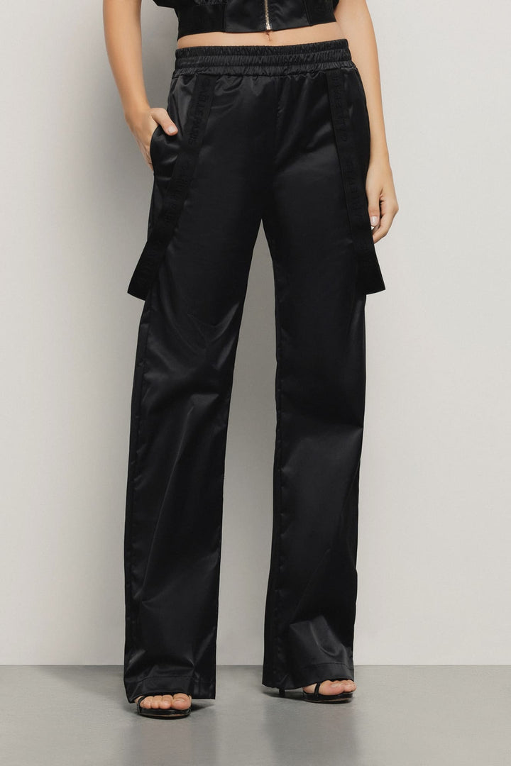 PANTALONA COM DETALHE FITA GAELLE PARIS