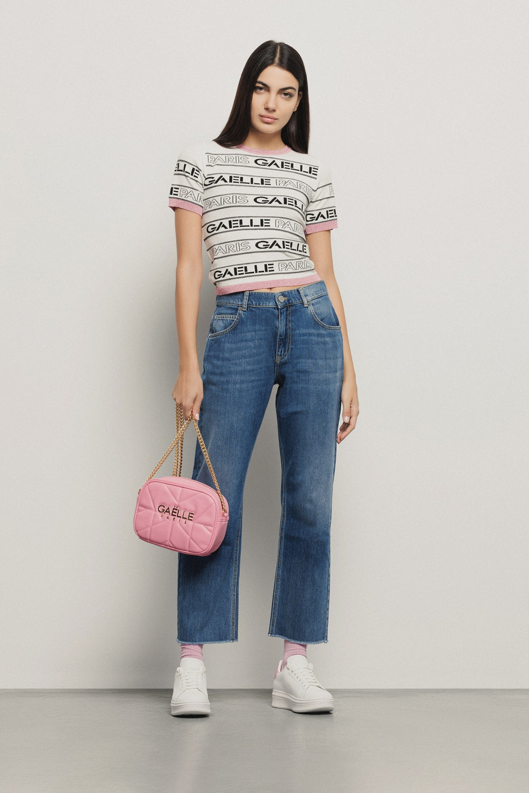 TOP MALHA BRANCO COM CONRASTE ROSA GAELLE PARIS