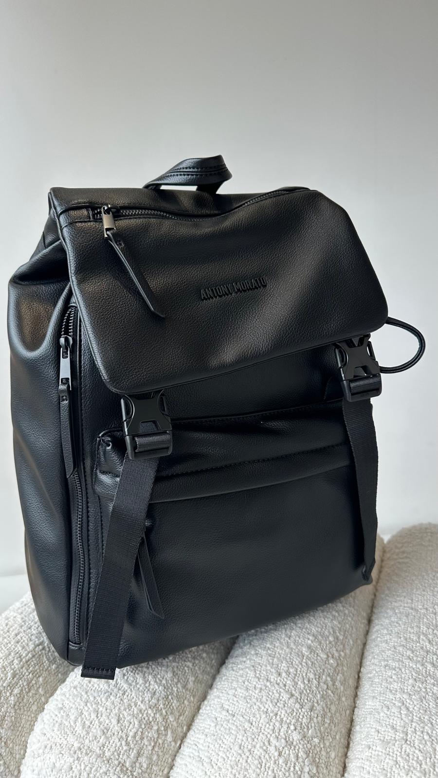MOCHILA PRETA  ANTONY MORATO