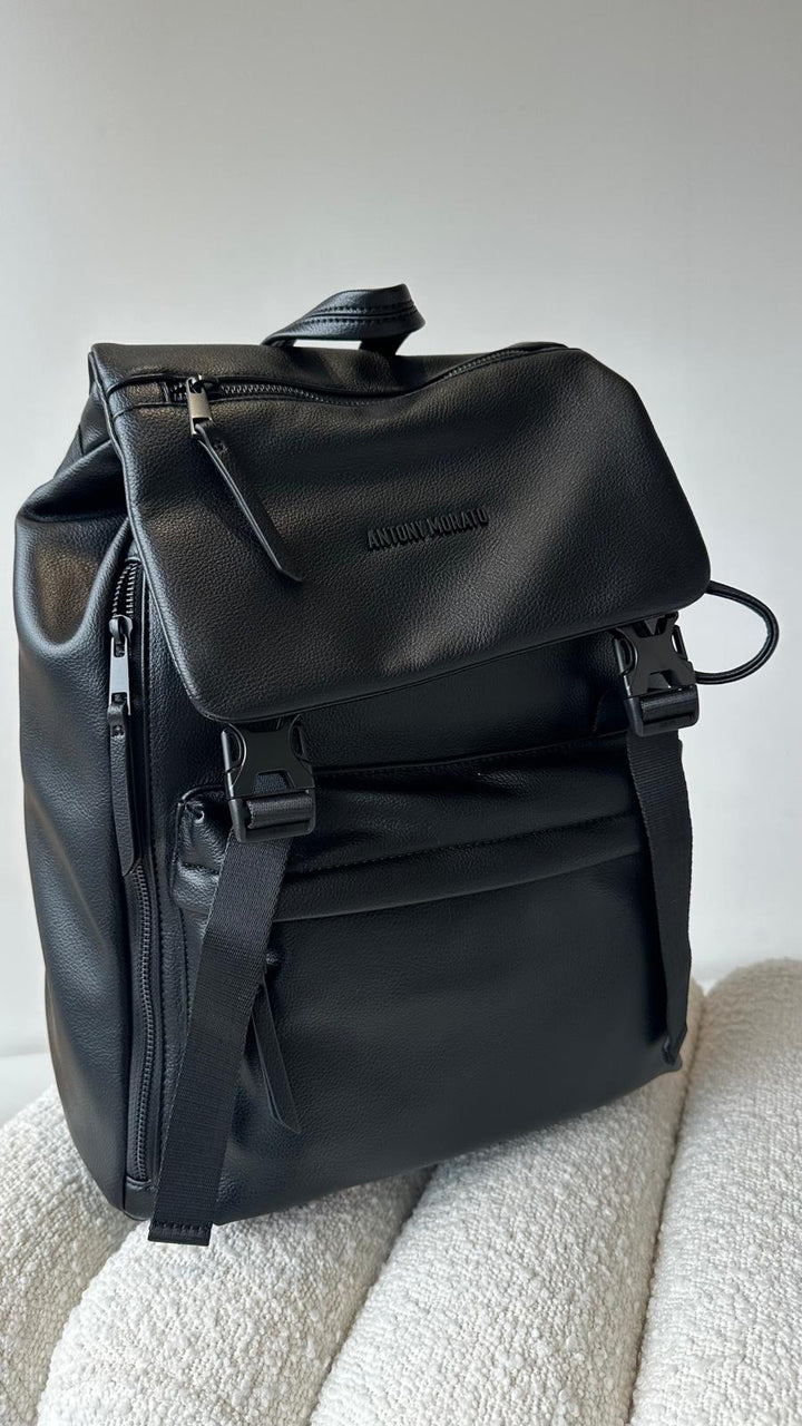 MOCHILA PRETA  ANTONY MORATO