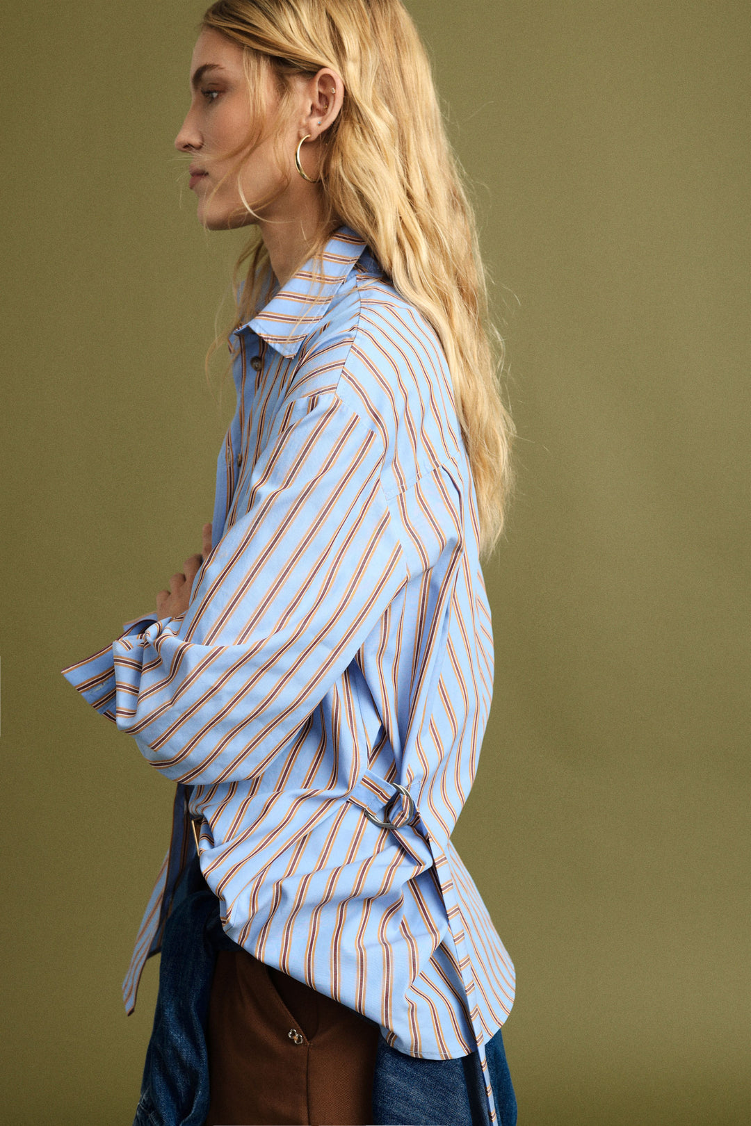 CAMISA ÀS RISCAS AZUL E BORDÔ PLEASE