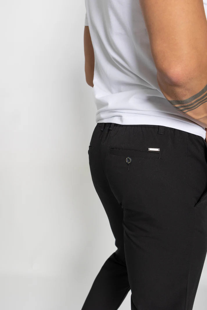 CALÇA TECIDO PRETA COM CORDÃO JOVIT´S