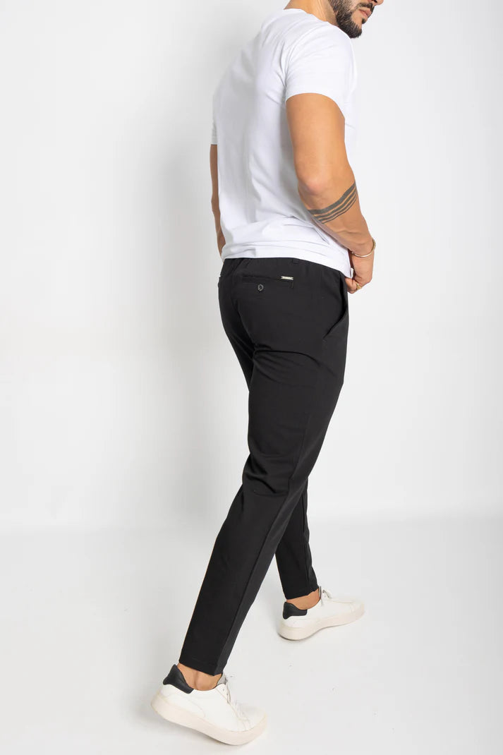 CALÇA TECIDO PRETA COM CORDÃO JOVIT´S