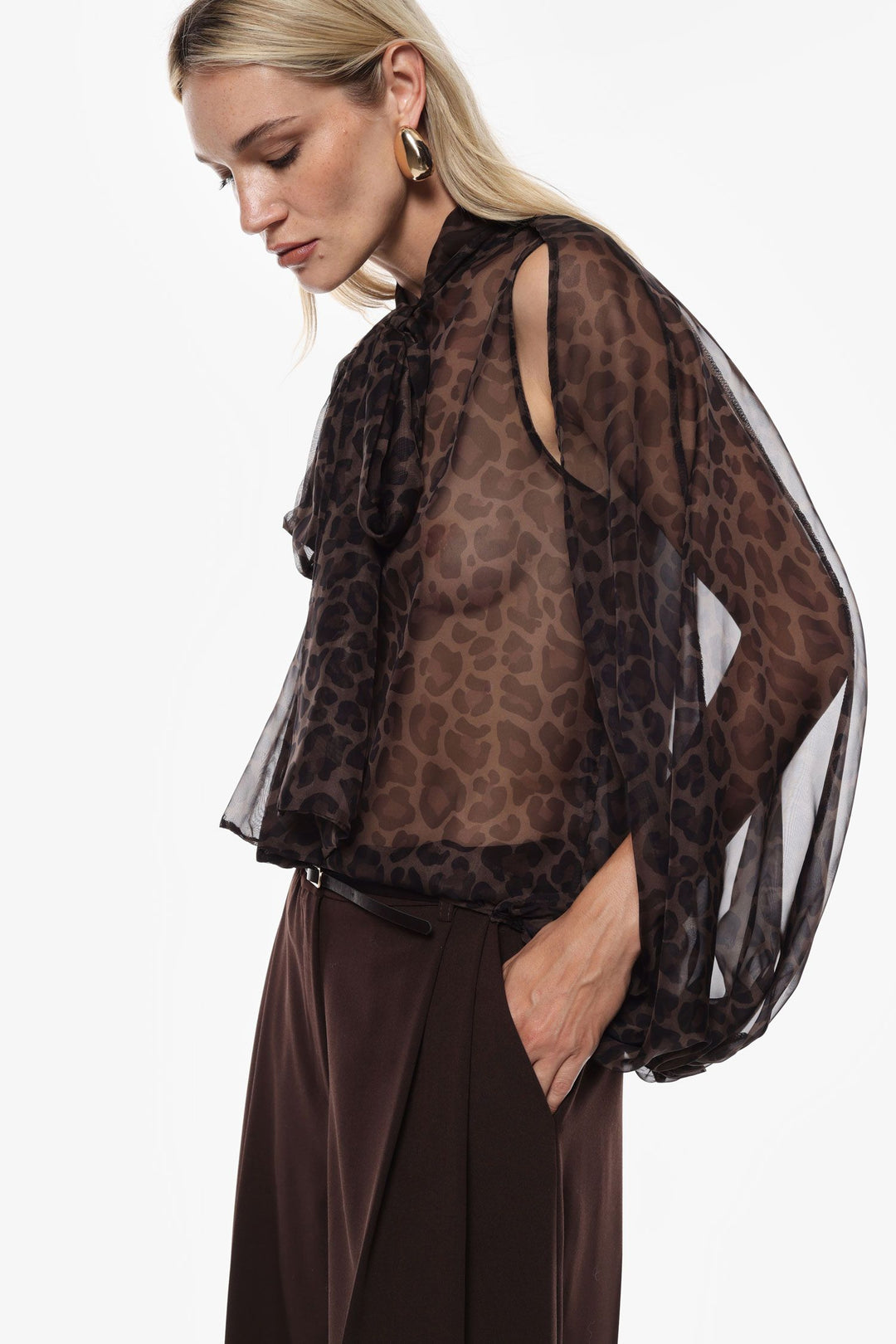 BLUSA ANIMAL PRINT COM LAÇO IMPERIAL