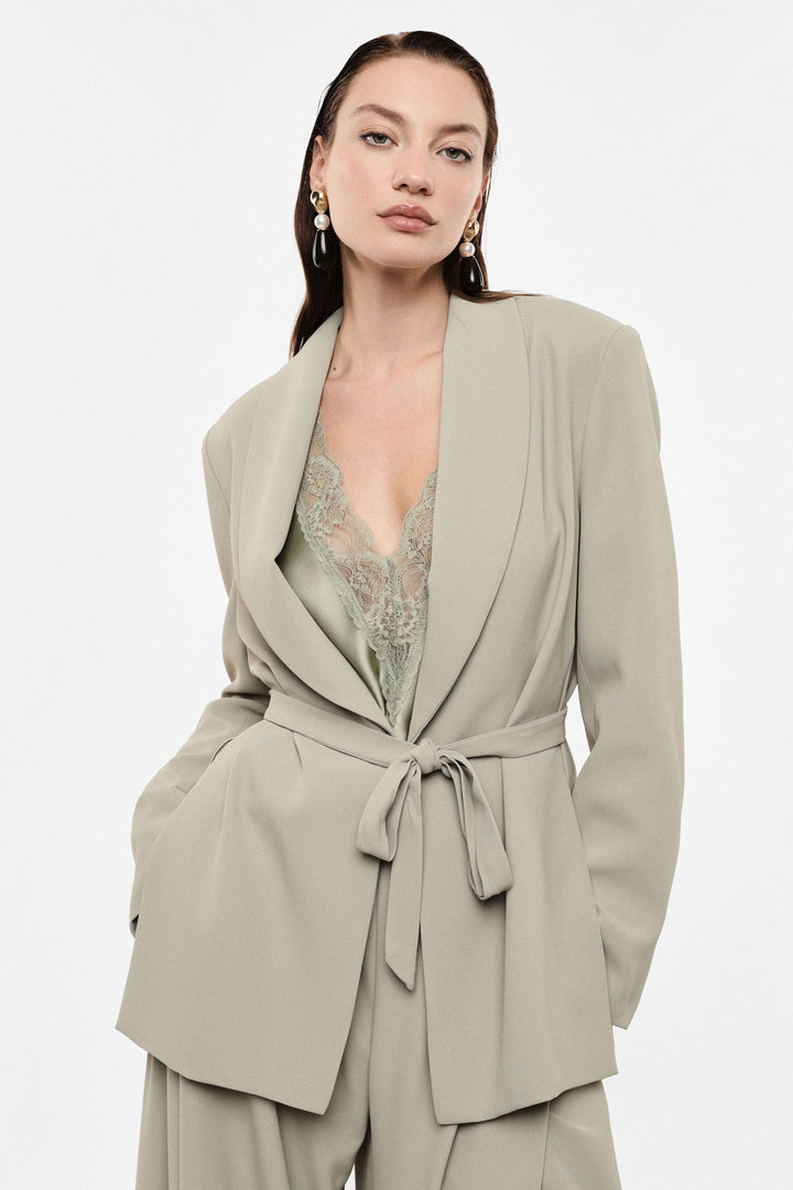 Blazer verde com cinto Imperial | Ponto Chic