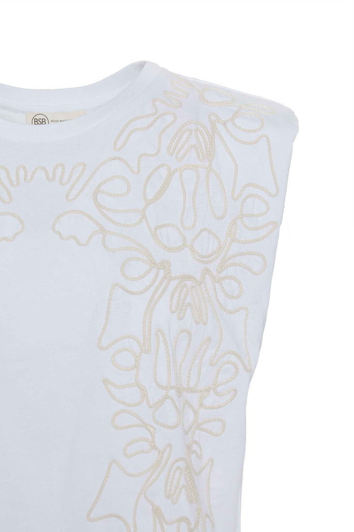T-SHIRT BRANCA COM BORDADO BSB