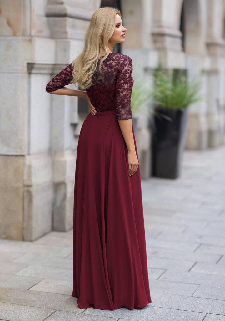 VESTIDO BORDEAUX LONGO RENDADO COM MANGA TRÊS QUARTOS PONTO CHIC