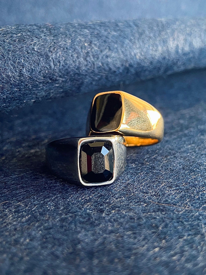ANEL SQUARE BLACK GOLD PONTO CHIC