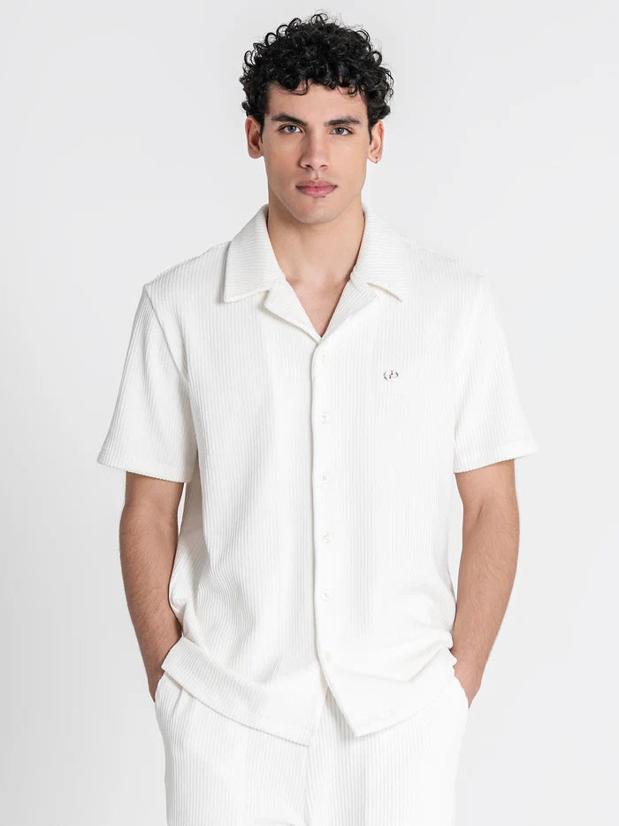CAMISA BRANCA CANELADA PONTO CHIC