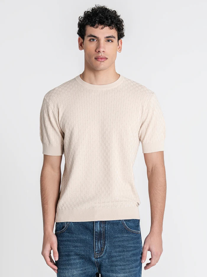 T-SHIRT BEGE EM MALHA QUADRADOS PONTO CHIC