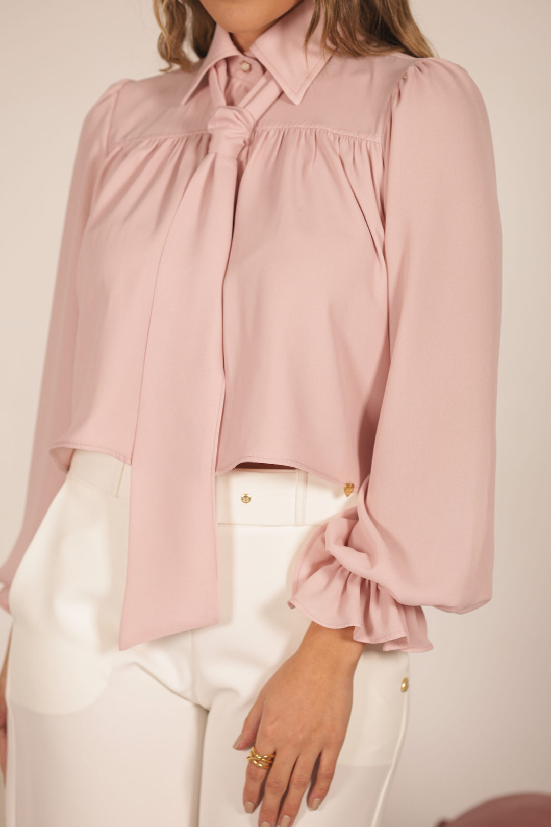 BLUSA COM LAÇO E DETALHE FRANZIDO ROSA MISS YOU