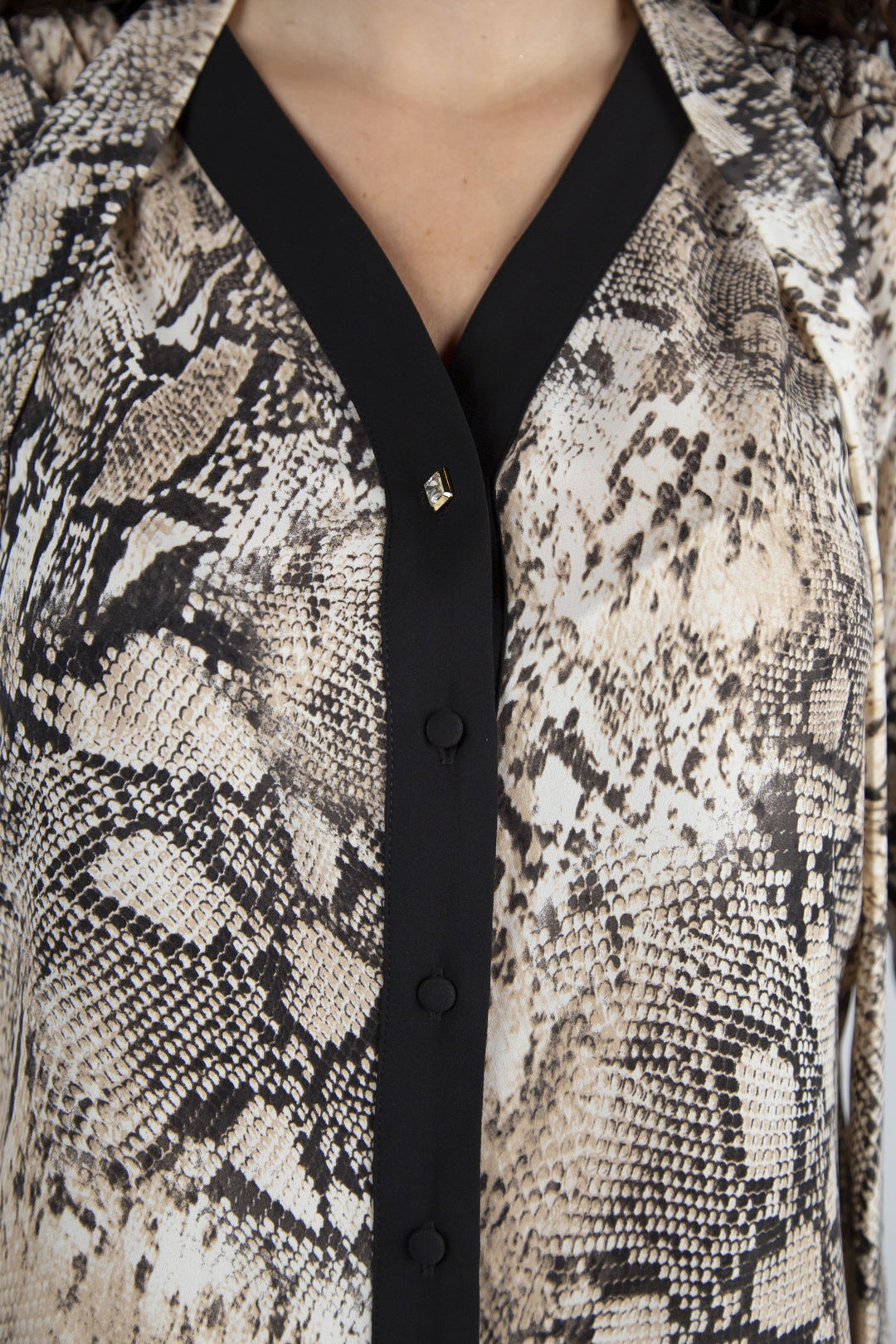BLUSA ANIMAL PRINT COM TIRAS SILVINA CAMPOS