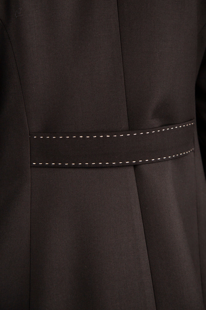 BLAZER PRETO COM DETALHE DE COSTURA SILVINA CAMPOS