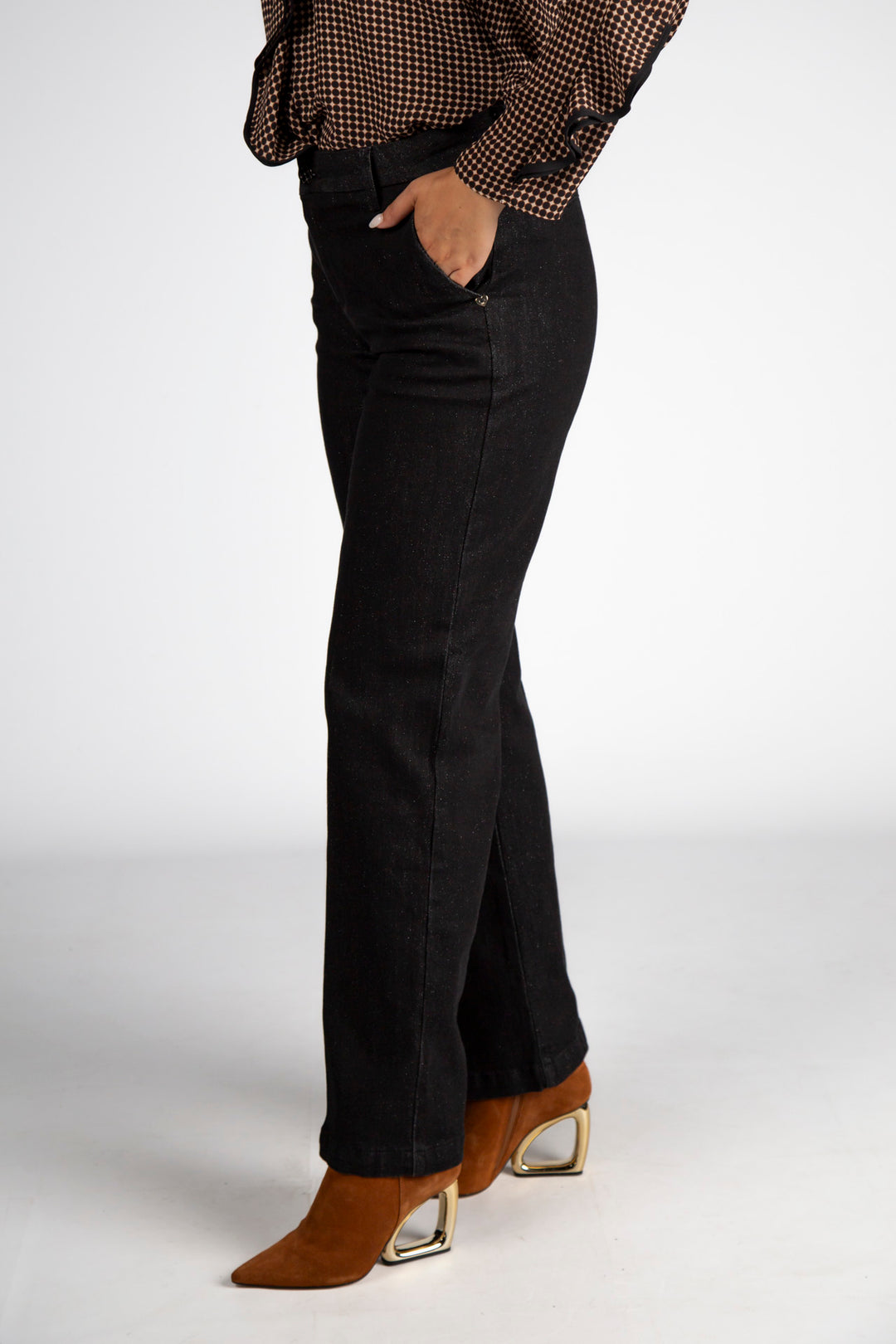 CALÇA PANTALONA PRETA COM PURPINAS SILVINA CAMPOS