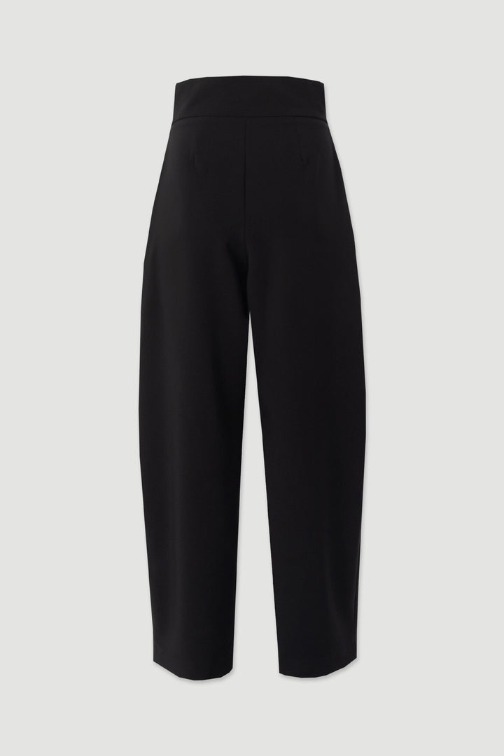 CALÇA PRETA CINTURA SUBIDA COM PREGA FERRACHE