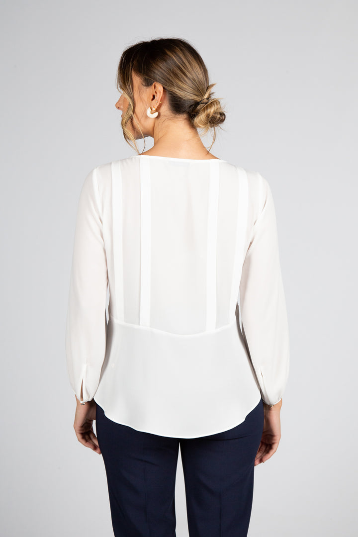 BLUSA BRANCA COM PREGAS SILVINA CAMPOS