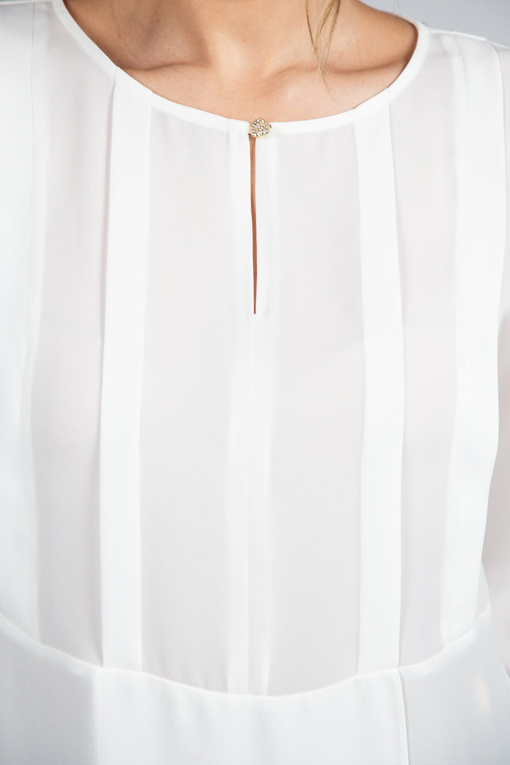 BLUSA BRANCA COM PREGAS SILVINA CAMPOS
