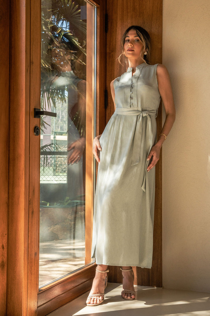 VESTIDO MIDI FLUIDO VERDE CHAMPANHE COM CINTO FERRACHE