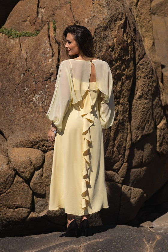 VESTIDO COMPRIDO AMARELO MANTEIGA COM FOLHO NA COSTA SILVINA CAMPOS