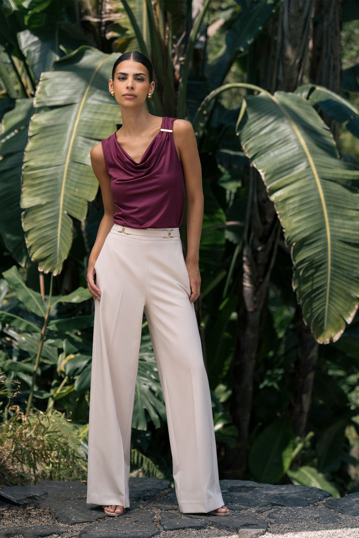 CALÇA BEGE WIDE LEG COM DETALHES METÁLICOS FERRACHE