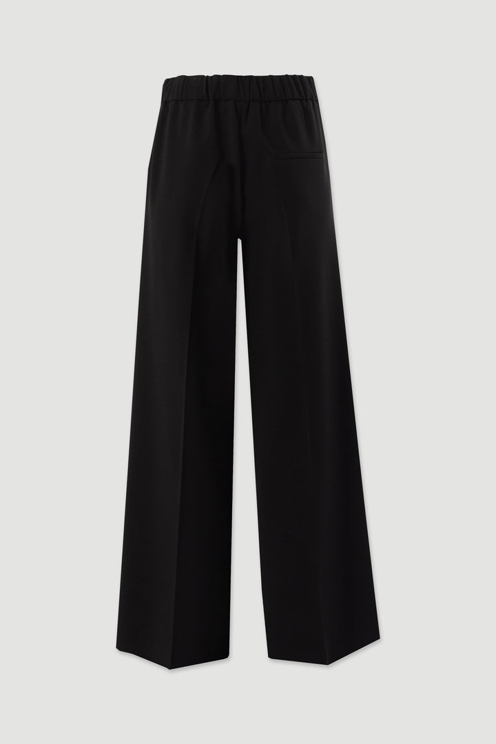 CALÇA PRETA WIDE LEG COM DETALHES METÁLICOS FERRACHE