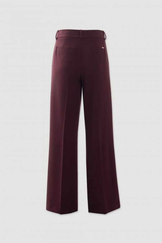 Calça Wide Leg Bordô Com Vincos Ferrache