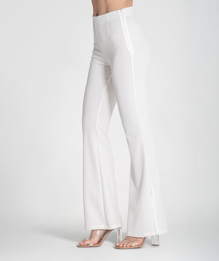 CALÇA BRANCA BOCA DE SINO RUGA