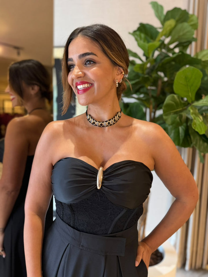 CORPETE PRETO CAI-CAI EM RENDA COM COPAS E PORMENOR DOURADO PONTO CHIC