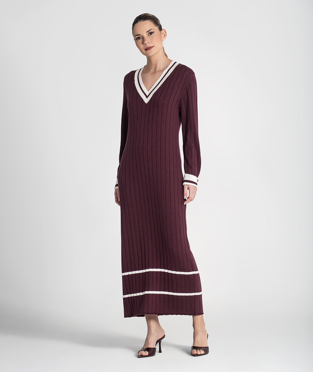 VESTIDO CANELADO BORDEAUX COM CONTRASTE EM ALGODÃO RUGA