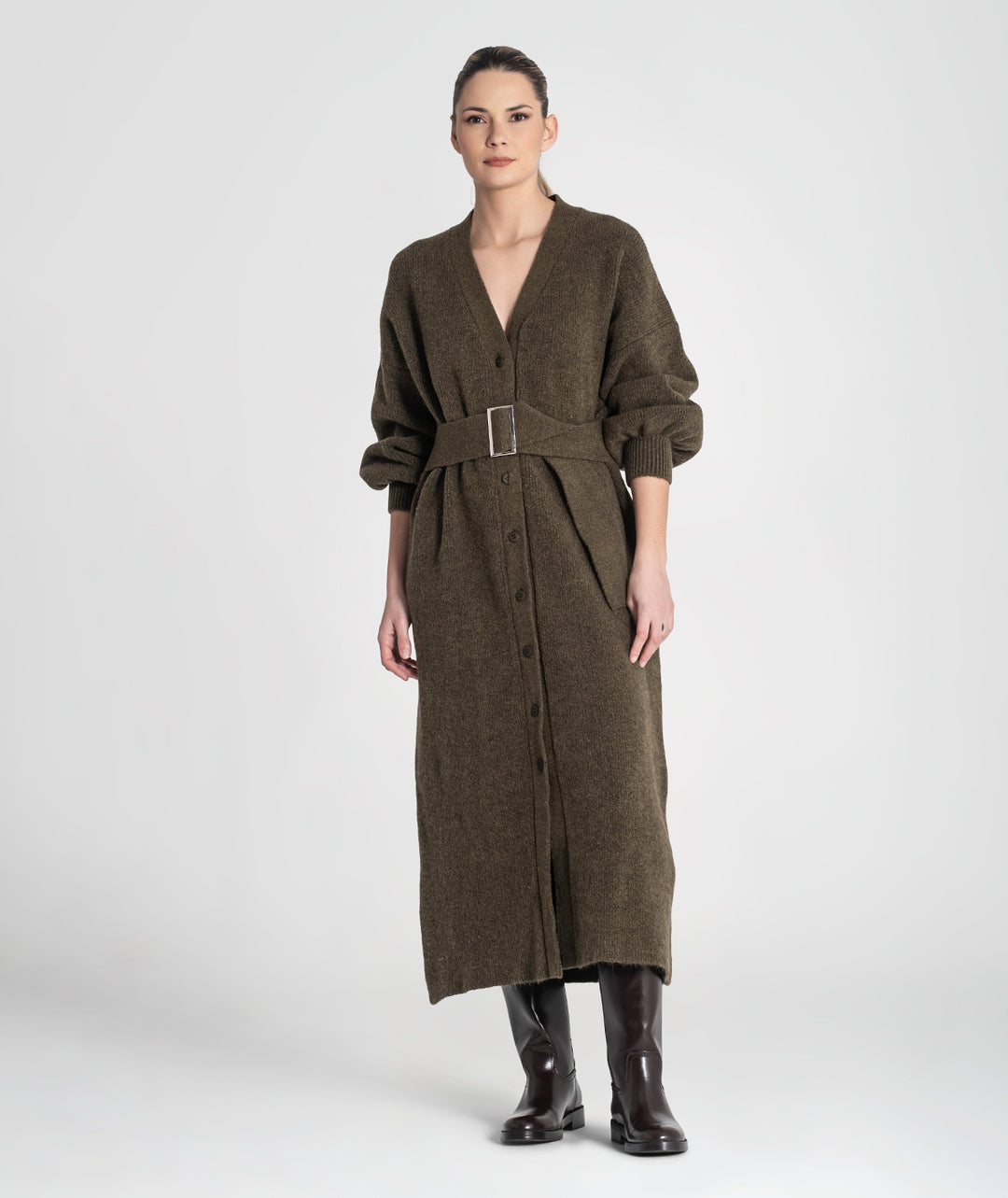 VESTIDO CASACO KAKI COM CINTO E MANGAS ABALONADAS RUGA