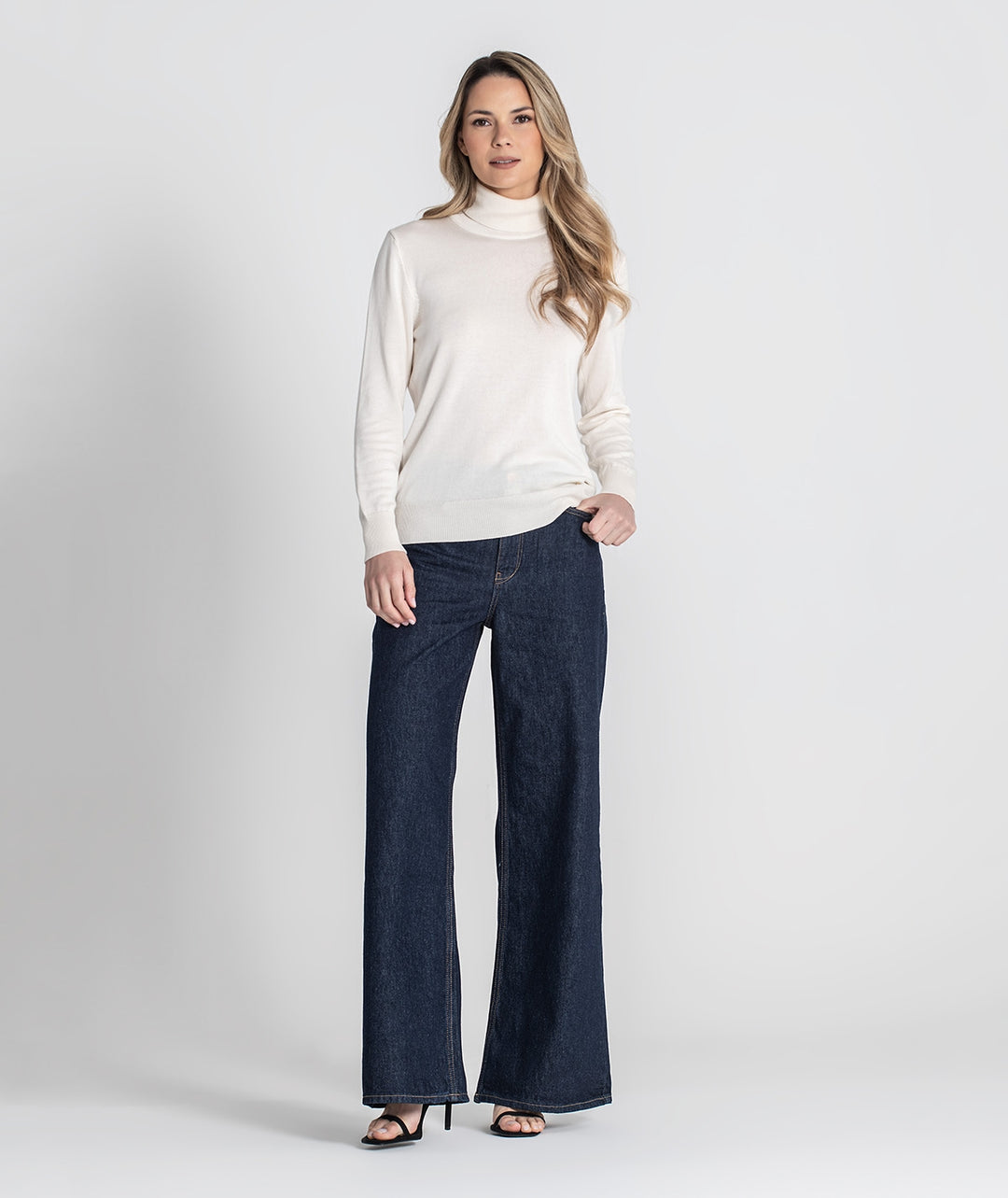 CAMISOLA CRU COM GOLA  ALTA RUGA