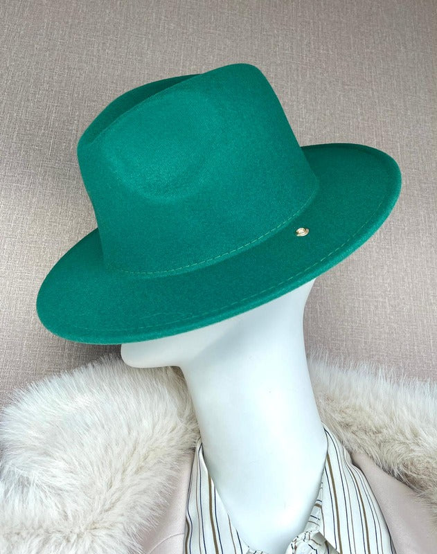 CHAPÉU VERDE COM DETALHE DOURADO RINASCIMENTO