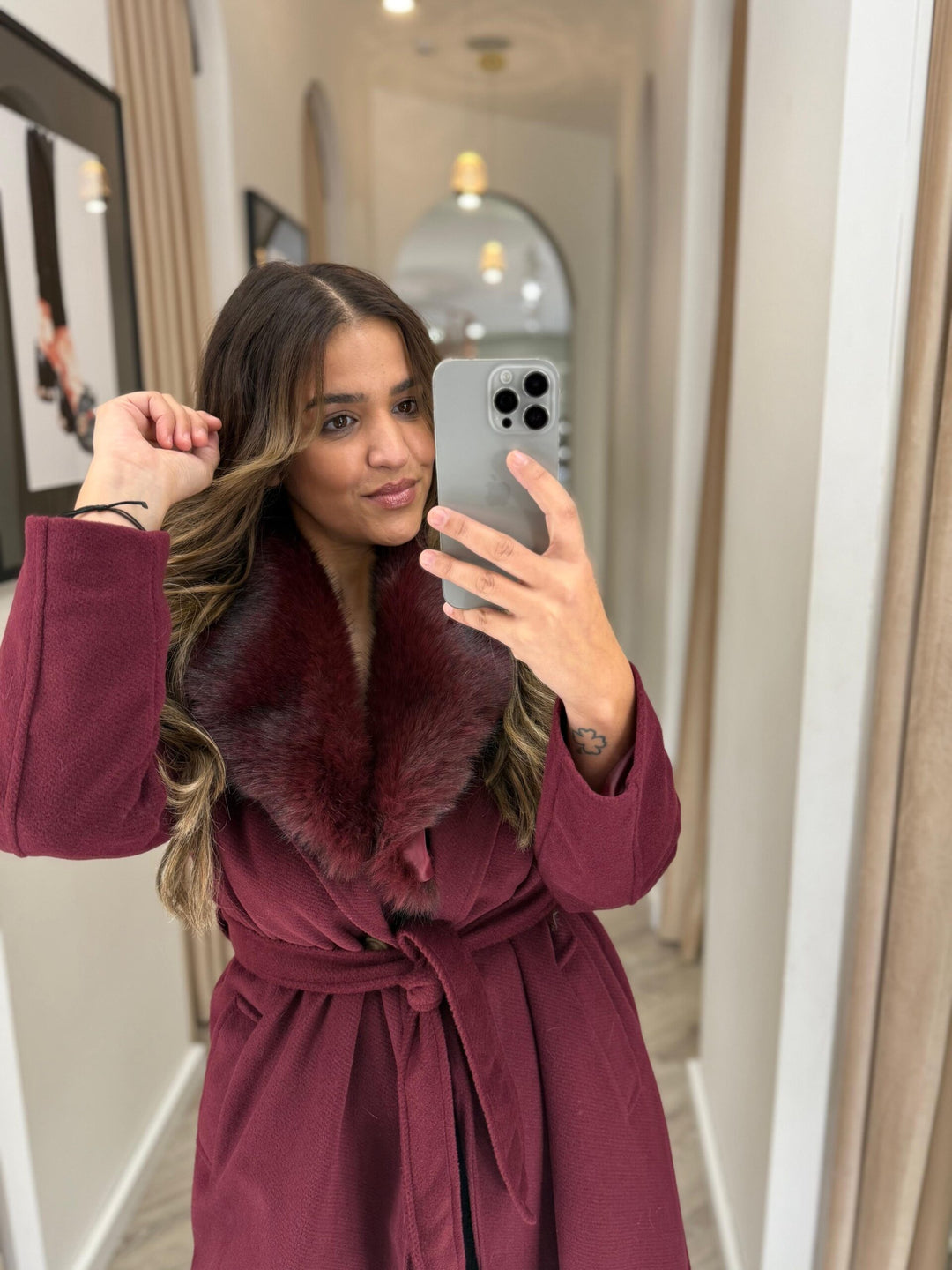 CASACO BORDEAUX COM PELO PONTO CHIC