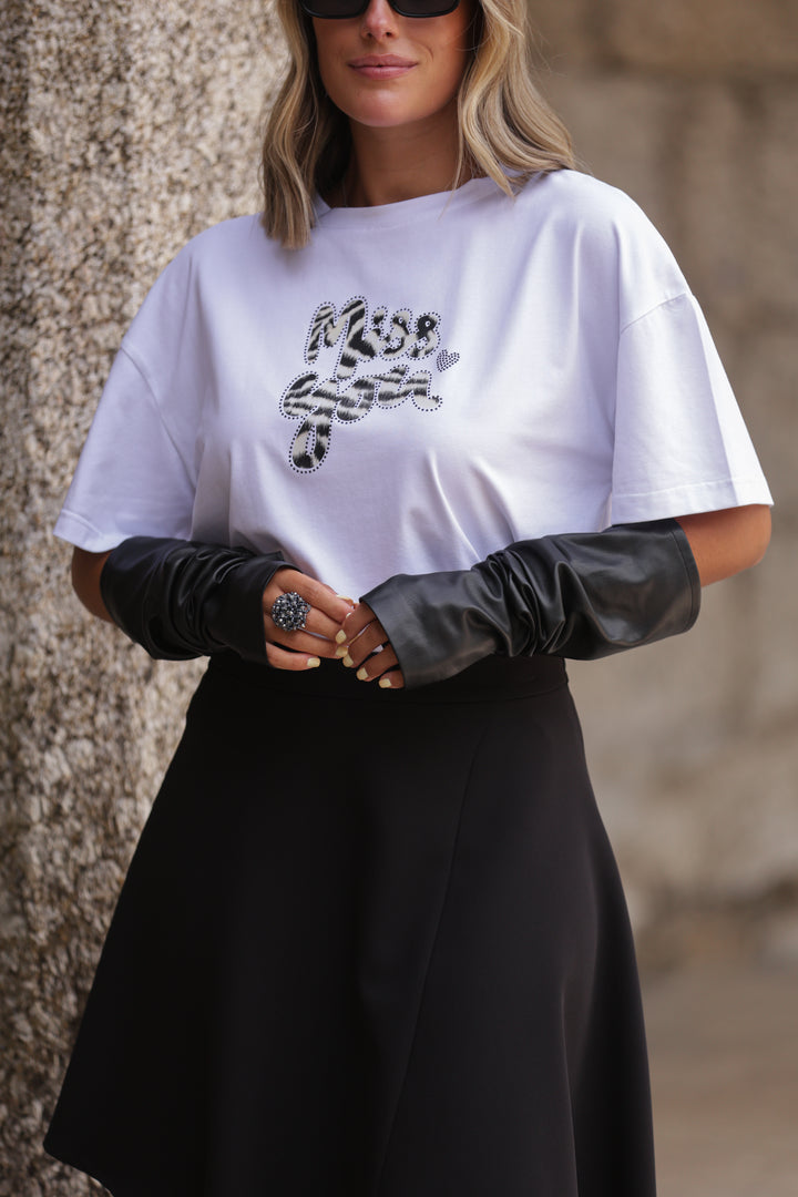 T-shirt branca com estampado frontal Miss You | Ponto Chic
