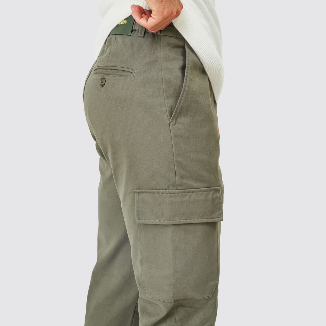 CALÇA CHINO COM BOLSO CARGO VERDE ZOLF