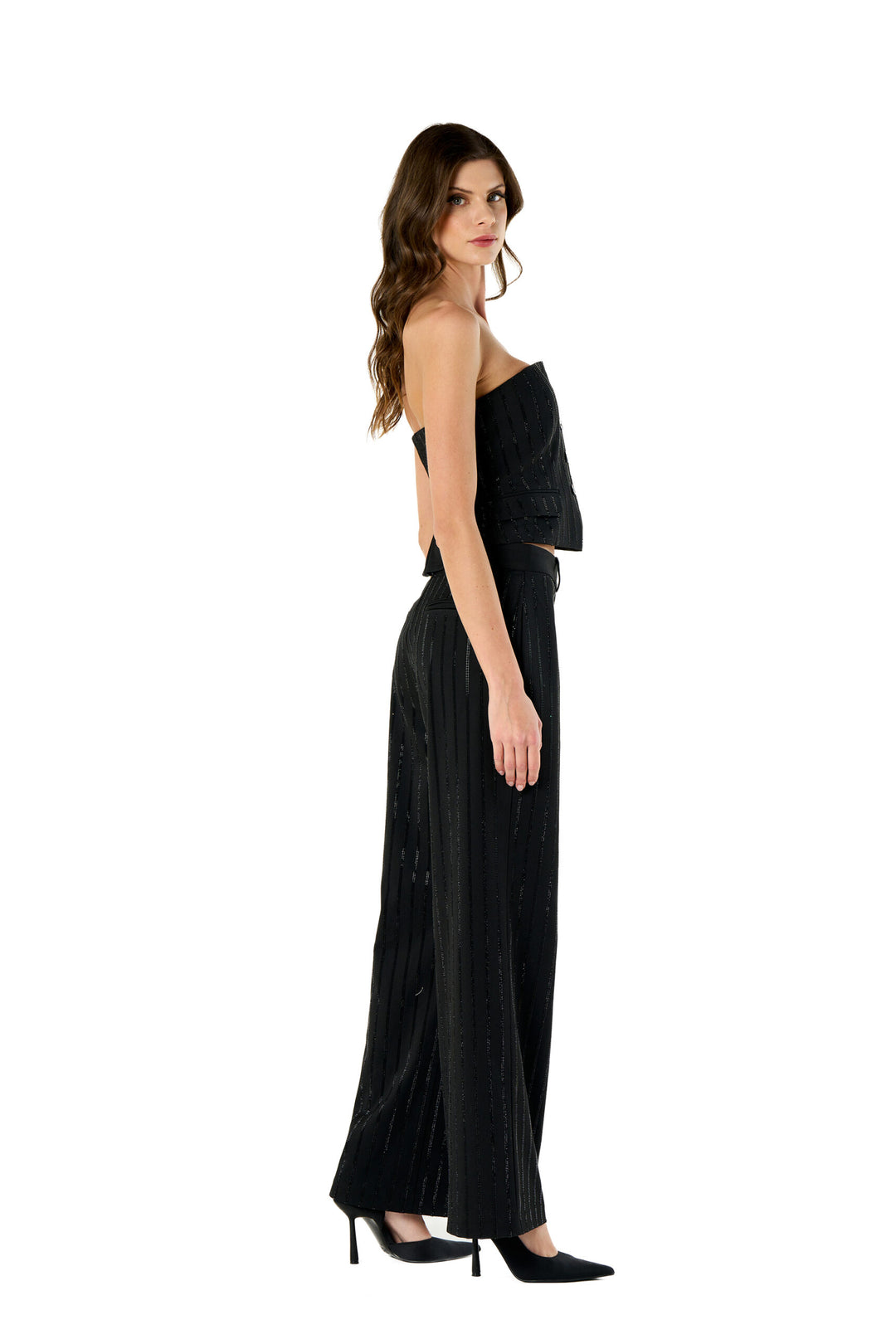 TOP PRETO RISCA DE BRILHO NO SECRETS
