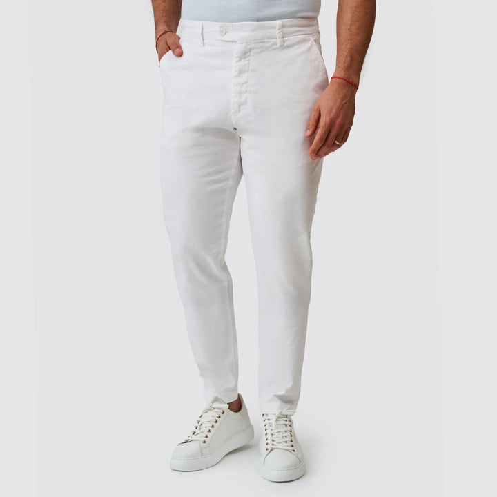CALÇA DE SARJA LEVE BRANCA TAPARED