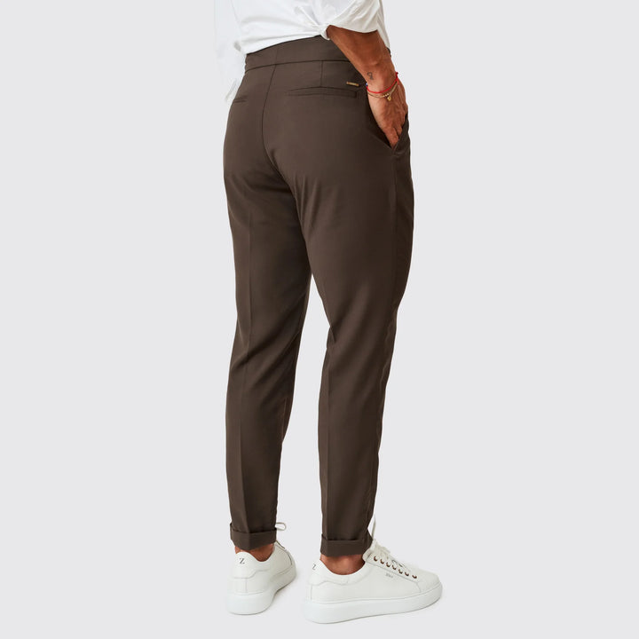 CALÇA DUPLO TRESPASSE CASTANHO ZOLF