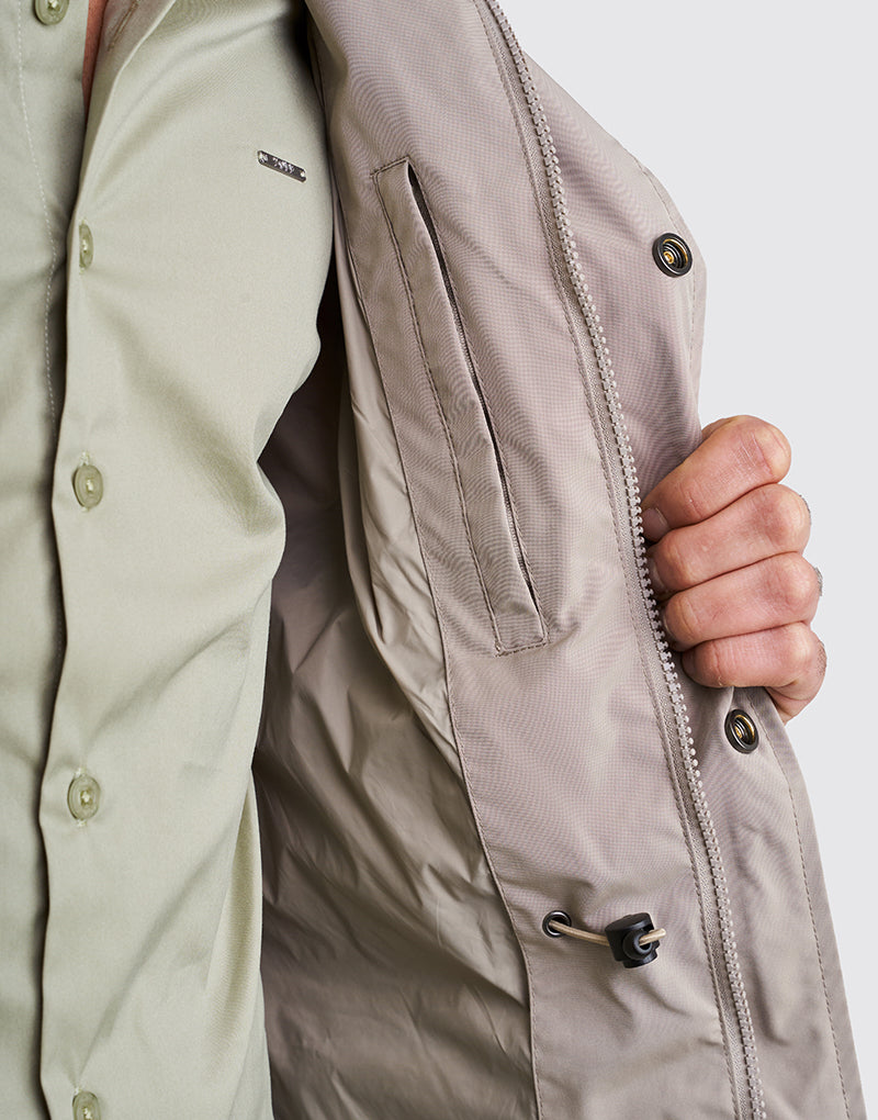PARKA TÉCNICA LEVE COM BOLSOS BEGE ZOLF