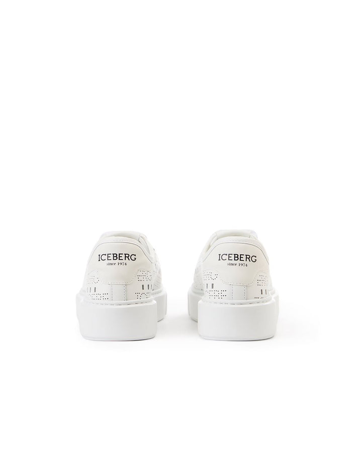 TÊNIS BRANCO COM PERFURADO ICEBERG WOMAN