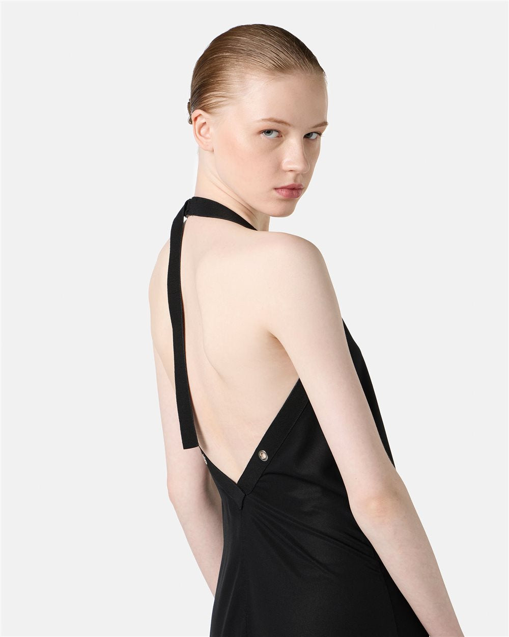 VESTIDO PRETO CORTE VOLUMOSO ICEBERG WOMEN