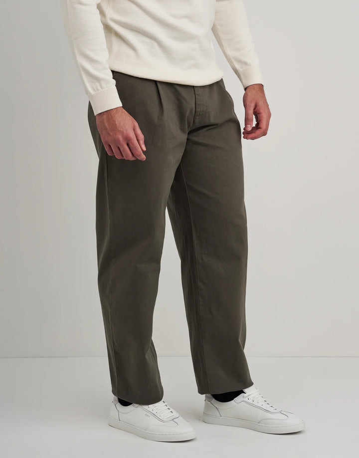 CALÇA CHINO BALLOON VERDE MILITAR ZOLF