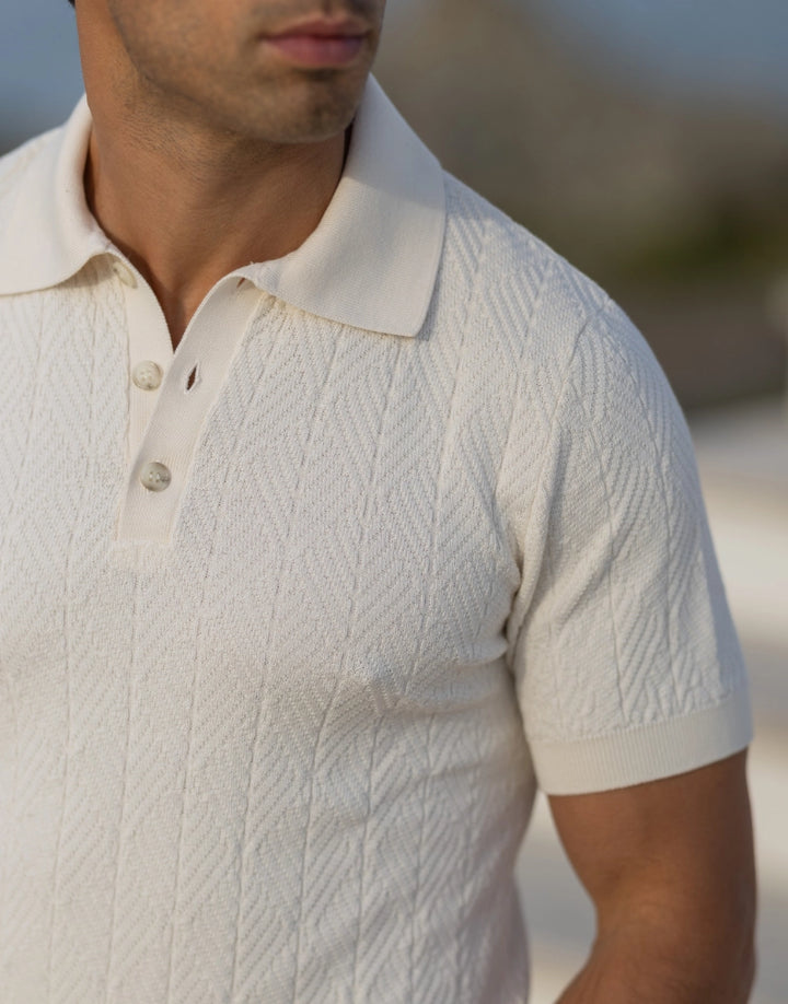POLO TRICOT ESTRUTURADO COM BOTÕES CRU ZOLF