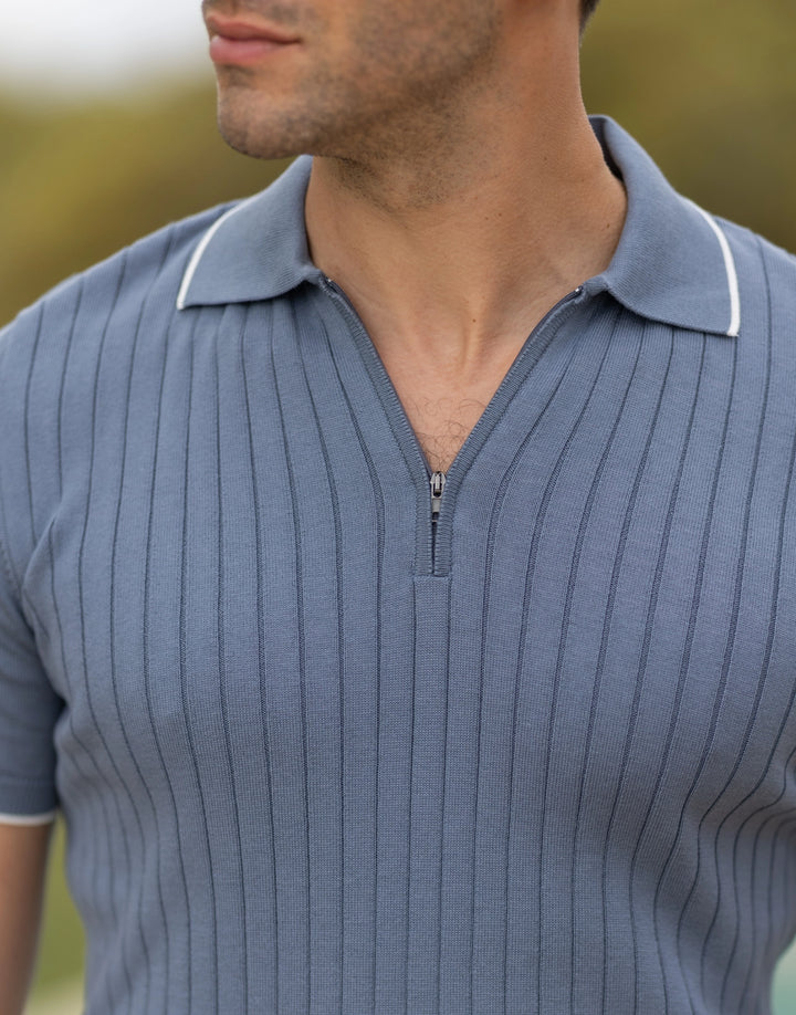 POLO TRICOT FALSO LISO COM FECHO AZUL CIANO ZOLF