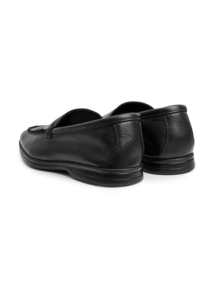 LOAFER DE PELE PRETO ZOLF