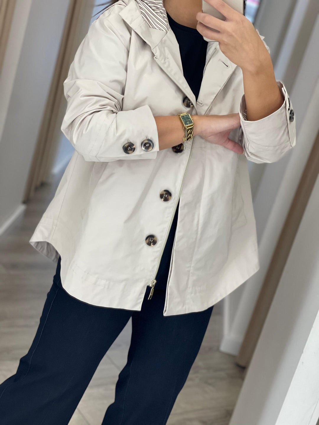 PARKA BEGE COM CAPUZ SILVINA CAMPOS