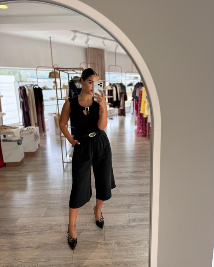 CULOTE PRETA COM CINTO RINASCIMENTO