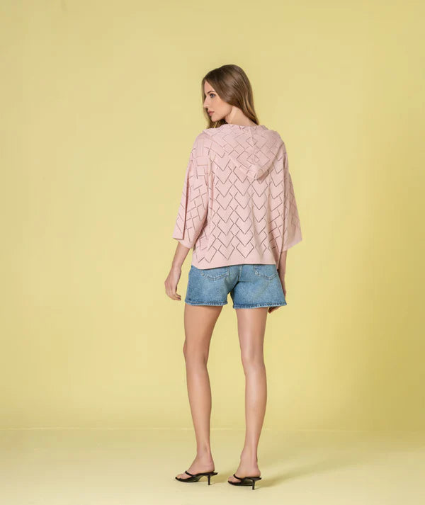CAMISOLA ROSA COM CAPUZ EM MALHA RENDADA RUGA