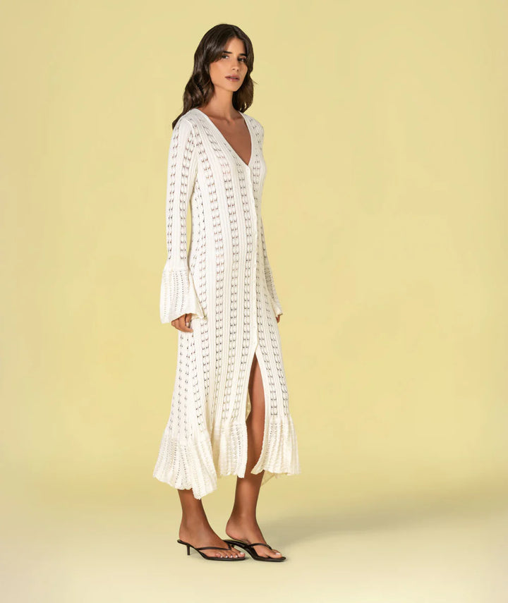VESTIDO BEGE DE MALHA RENDADA COM BOTÕES RUGA