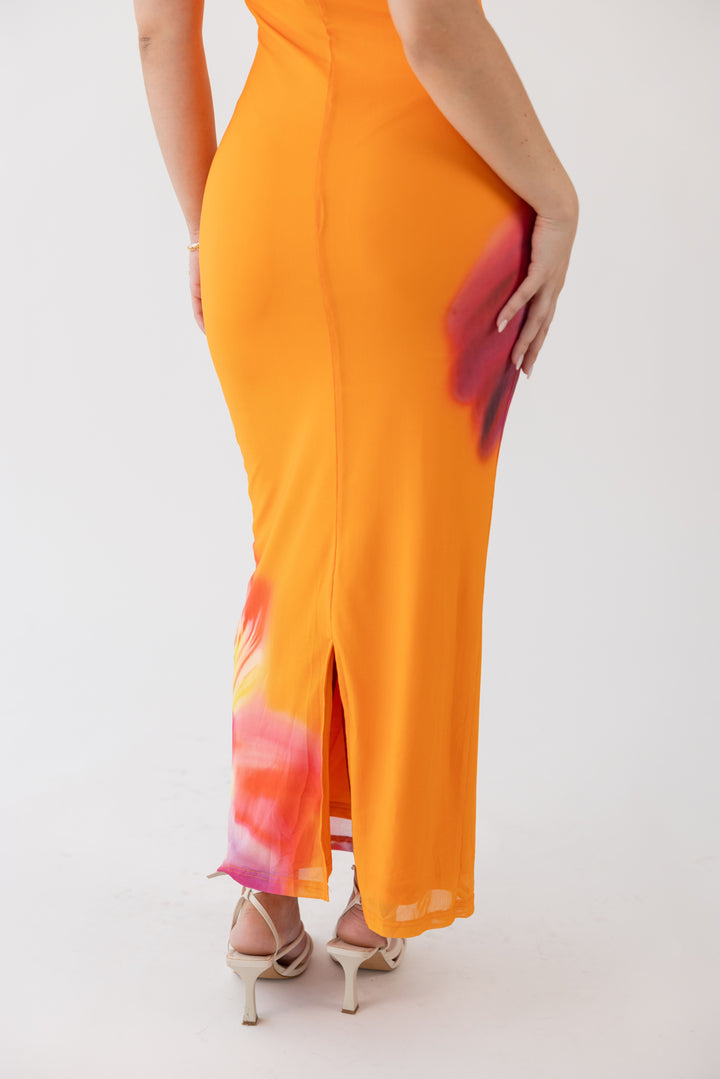 VESTIDO COMPRIDO EM MLAHA COM ESTAMPADO PONTO CHIC